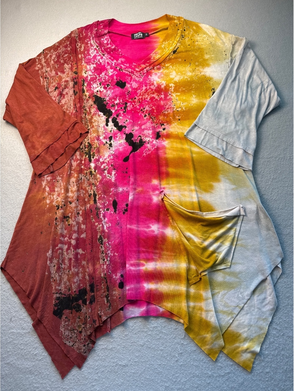 Artcloth Colorful Tie-Dye Asymmetrical Tunic Top with Pocket, Size N